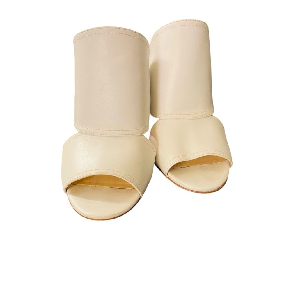 Vince Camuto Women's Cream Mules Chunky Heel Shoes Sz-91/2